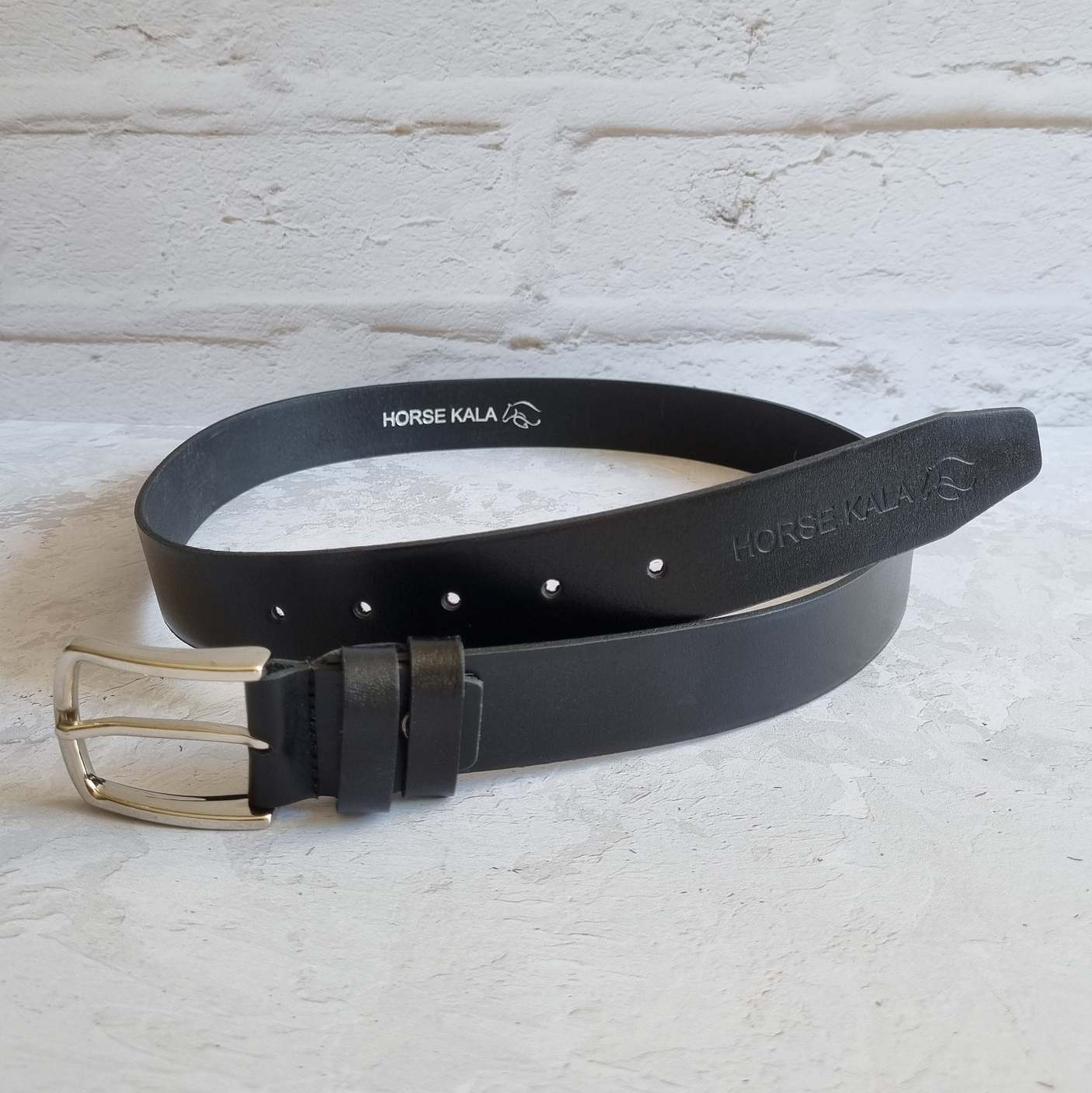 Riding leather belt