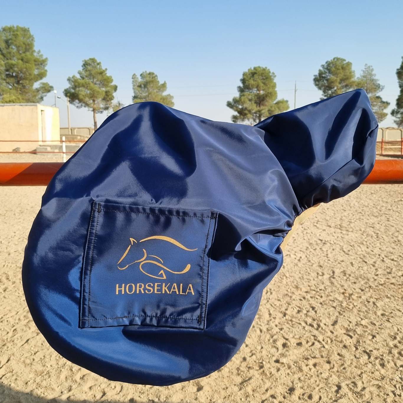 کاور زین آستردار پرش Jumping saddle cover with lining