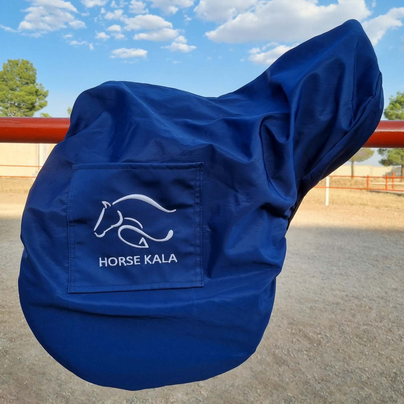 کاور زین آستردار پرش Jumping saddle cover with lining