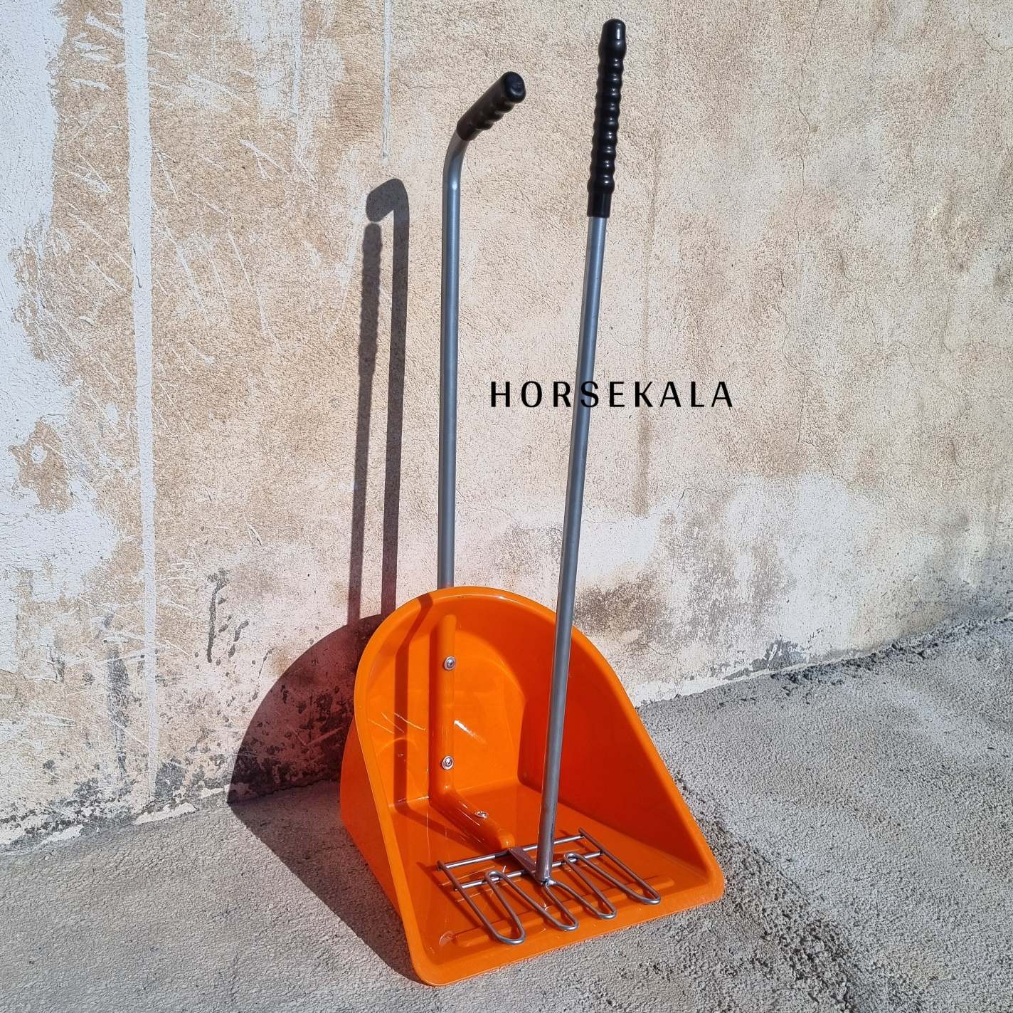 بیل و چنگک Manure rake and shovel